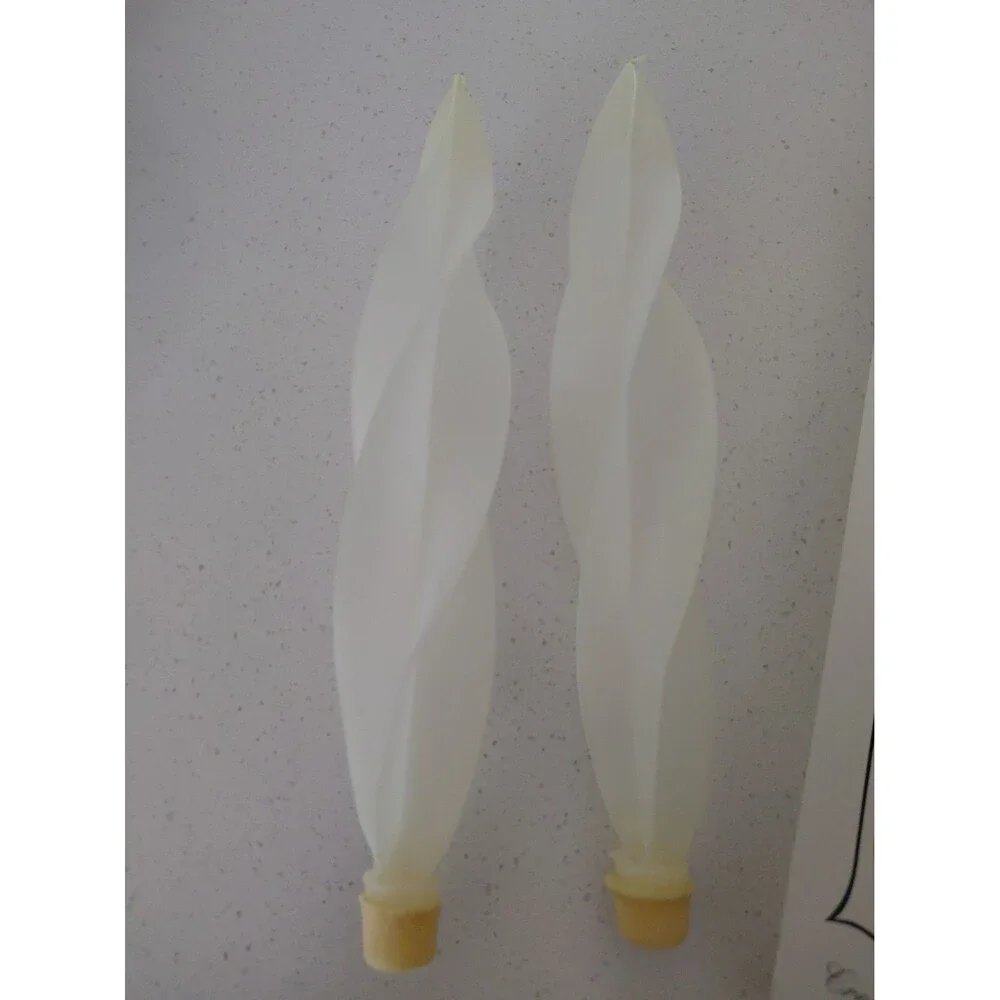 Unbranded feather candles